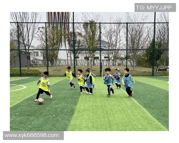 足球明星场外精彩瞬间视频高清下载尽在这里快来获取你的专属收藏吧