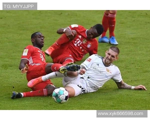 足球明星阿尔法夸西的传奇之路与辉煌成就全解析